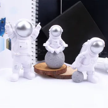 Solid PVC Astronaut Figur Dukke Kids Legetøj Space Pilot Plads Ornamenter Voksen Legetøj Raket Planet Kage Model Inspirerende Gave