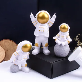 Solid PVC Astronaut Figur Dukke Kids Legetøj Space Pilot Plads Ornamenter Voksen Legetøj Raket Planet Kage Model Inspirerende Gave