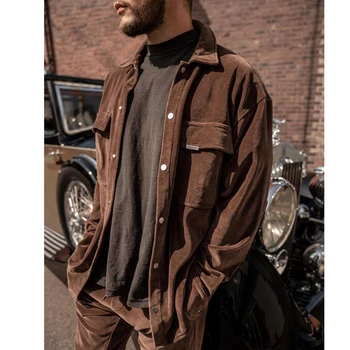 Britisk stil Repræsenterer 2020 ny fløjl-shirt til mænd high street løs værktøjsholder-shirt mænd er ensfarvet jakke cardigan