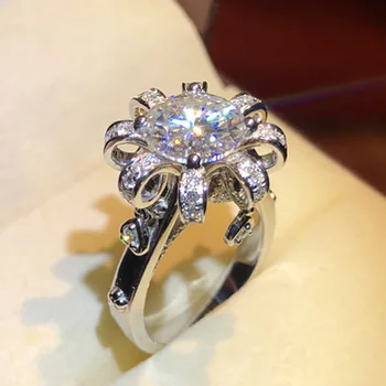 Elegant Blomst Krone 1ct Lab Diamant Ring i 925 sterling sølv Bijou Engagement Bryllup band Ringe til Kvinder, Brude Fest Smykker