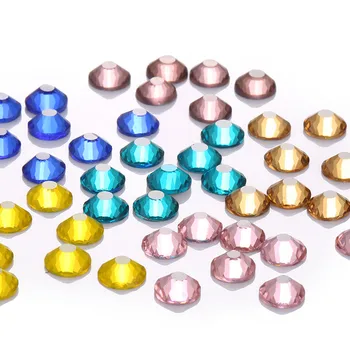Løst Glas 3D Nail Rhinestones Diamanter Ikke Hot Fix Flatback Rhinestones Til Tøj Nail Art Dekoration Gylden Farve SS3-SS34