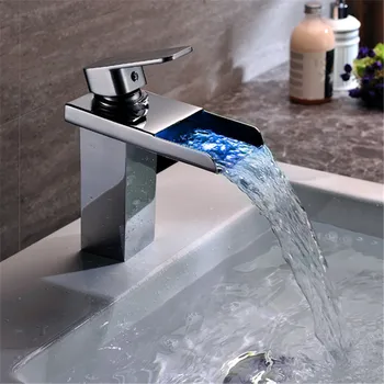 Badeværelse Håndvask armaturer Med LED-Lys Samlede Messing Vask Blandingsbatterier Varmt og Koldt Vandfald Vandhaner Chrome Badeværelse Kran Torneira