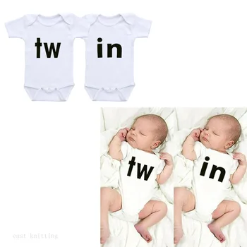 Forældre-barn Rompers for Tvillinger Brev Trykt Nyfødte Baby Onesies Buksetrold Piger Drenge Sommer Tøj Roupa De Bebes Bodyer