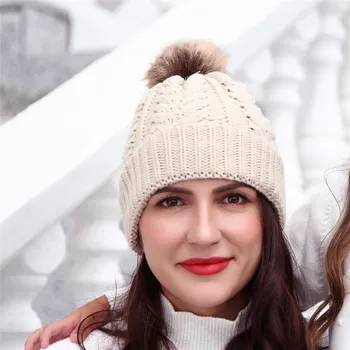 2019 fashion vinter hatte til kvinder big hair bolden beanie huer er håndlavet stribet strik hat solid farve kvindelige bonnet czapka zimowa