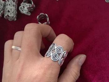 New Style >>>National vind smykker Hmong håndlavet Miao sølv smykker refererer til den ring, ring Personlighed hule