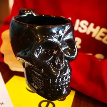 Black 3D Kreative Kraniet Keramik Krus Og Krus Kæmpe Drikke Vand Cup Mænds Halloween Gave 420ml skelet sjove krus krus CL11291